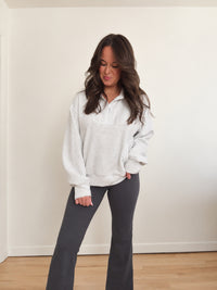 Hali Pullover - Heather Grey