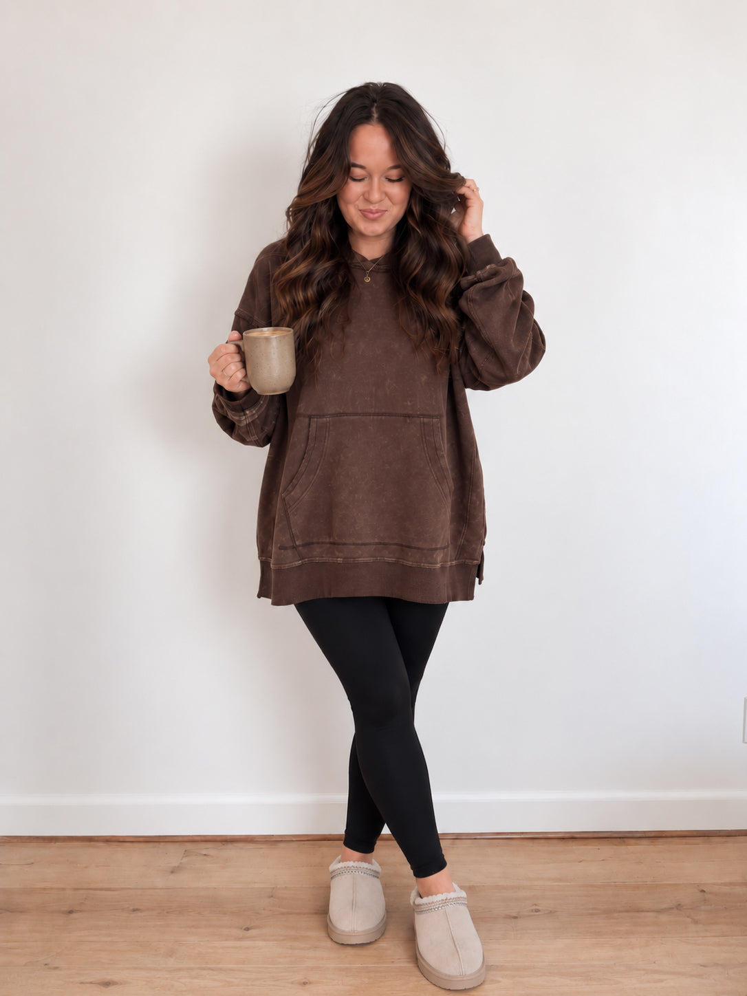 I Live In Leggings - Pullover